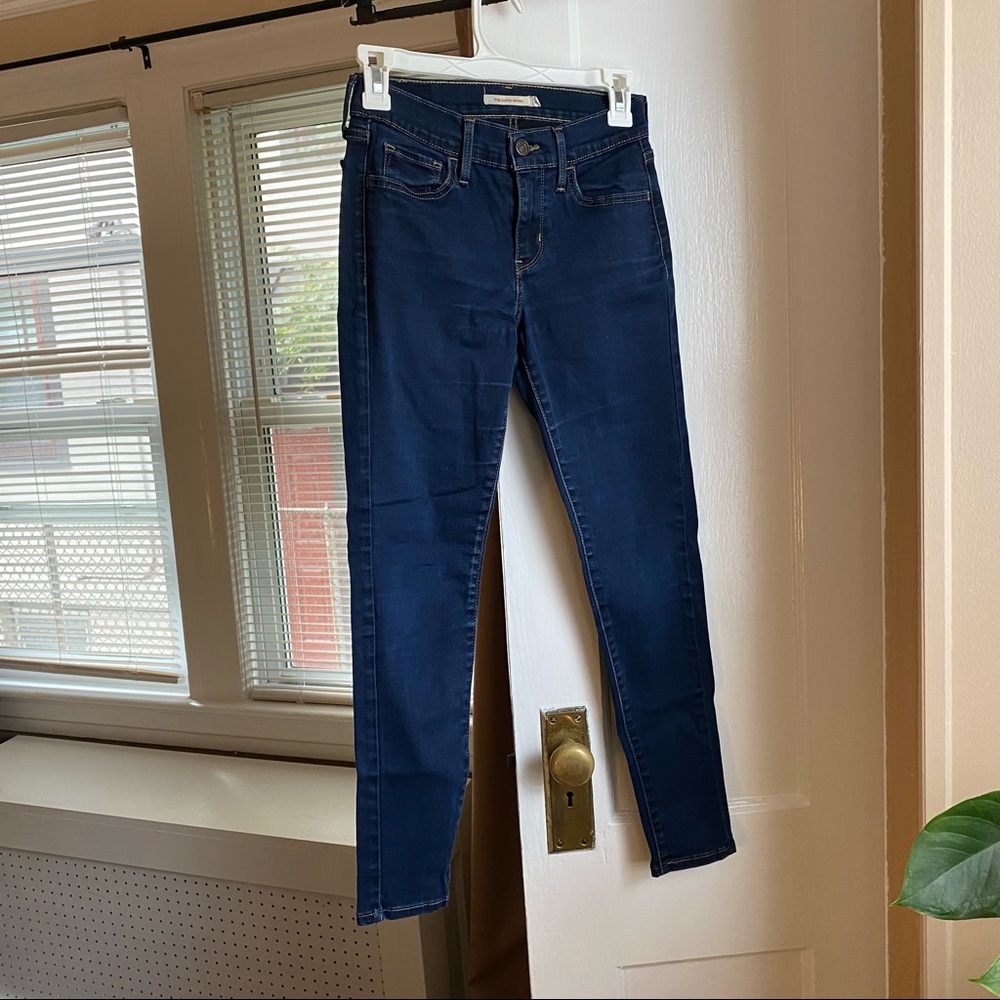 Levi’s 710 super skinny jeans